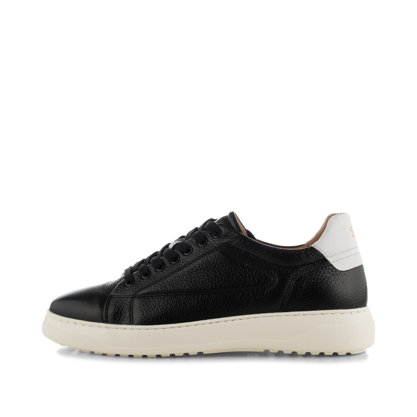 Mens black leather tennis 2024 shoes with white soles