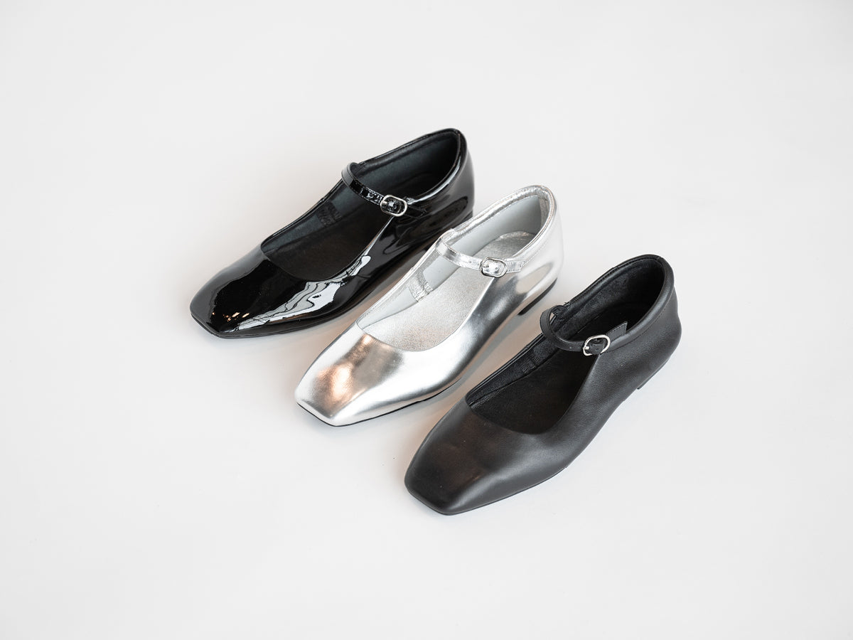 Flats • Women