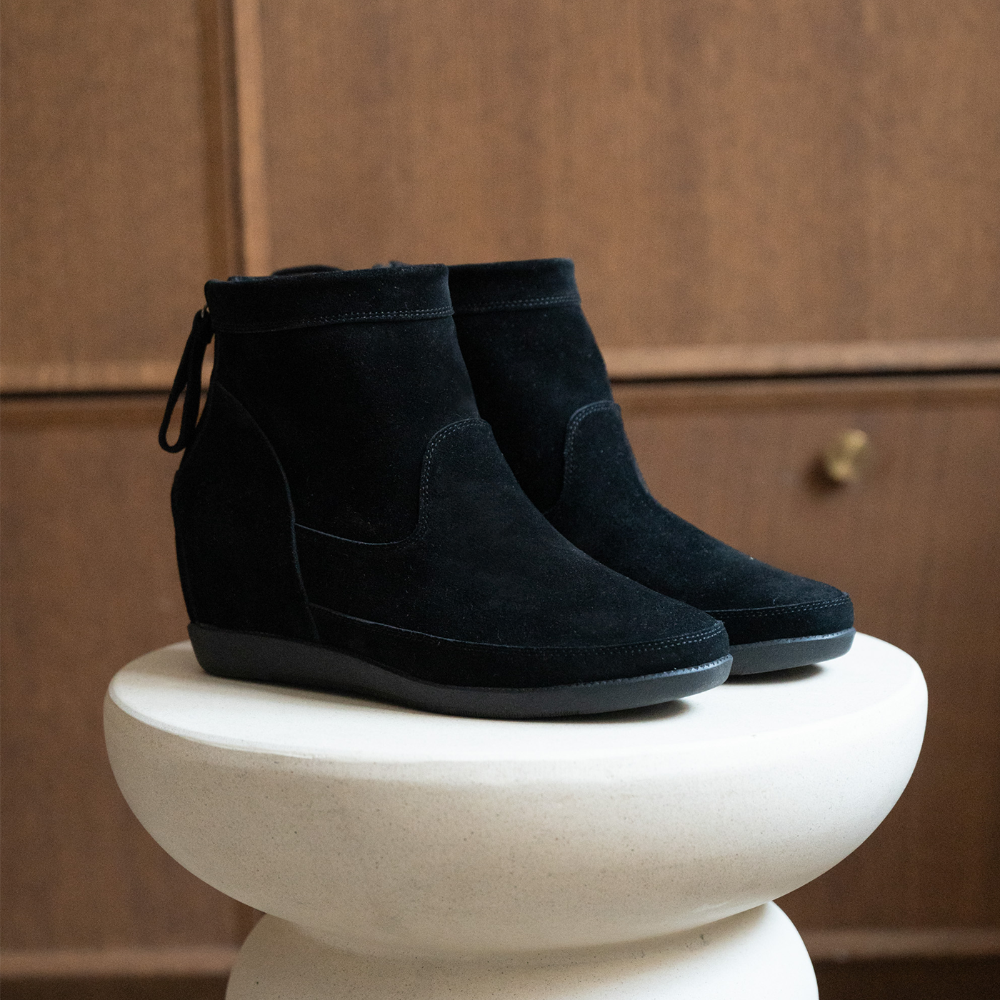 Emmy Suede Wedge BLACK/BLACK – SHOE THE BEAR UK