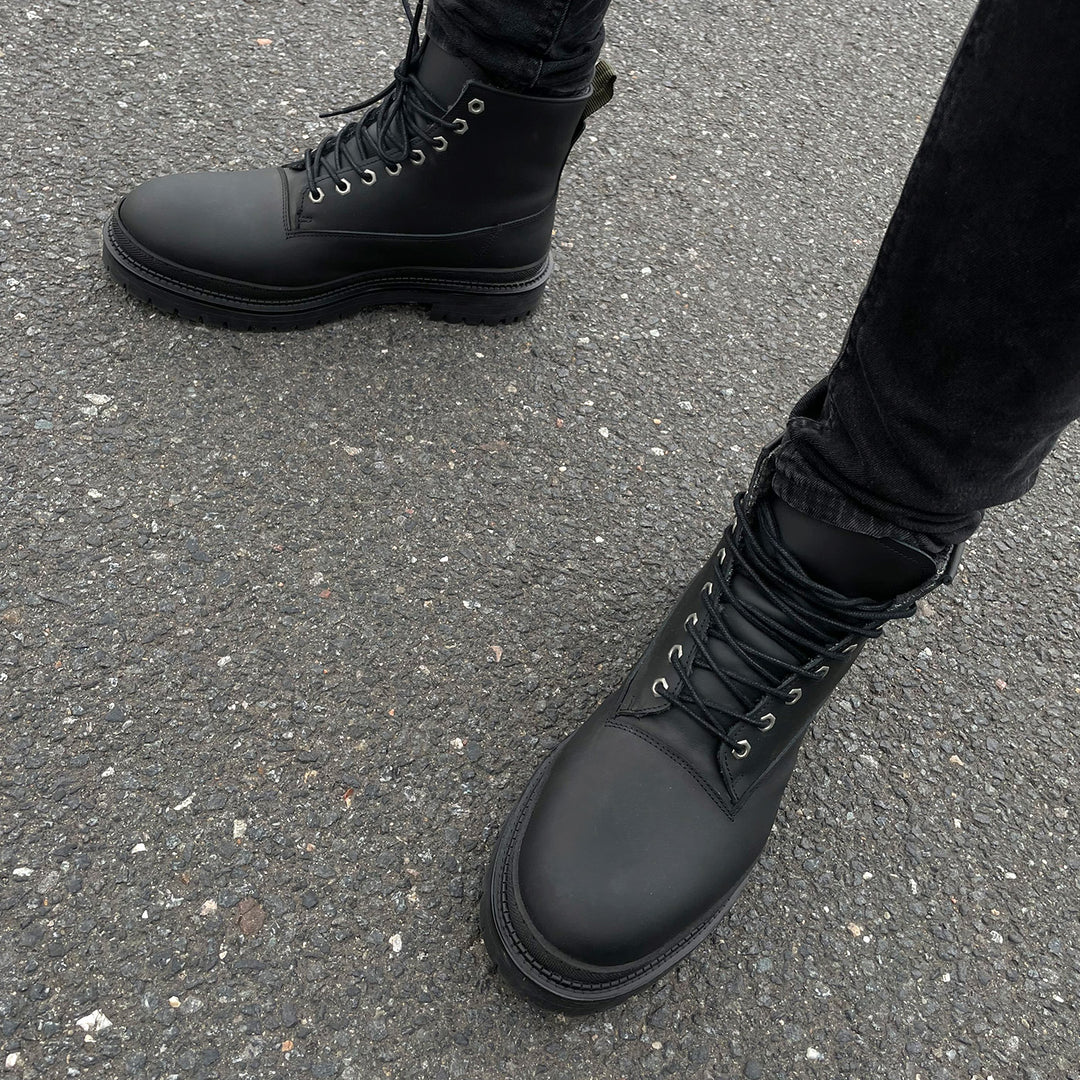 Warm black boots new arrivals