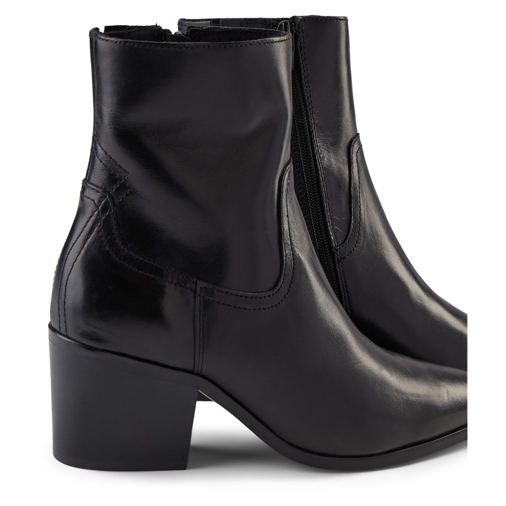 Georgia Leather Boot BLACK SHOE THE BEAR UK