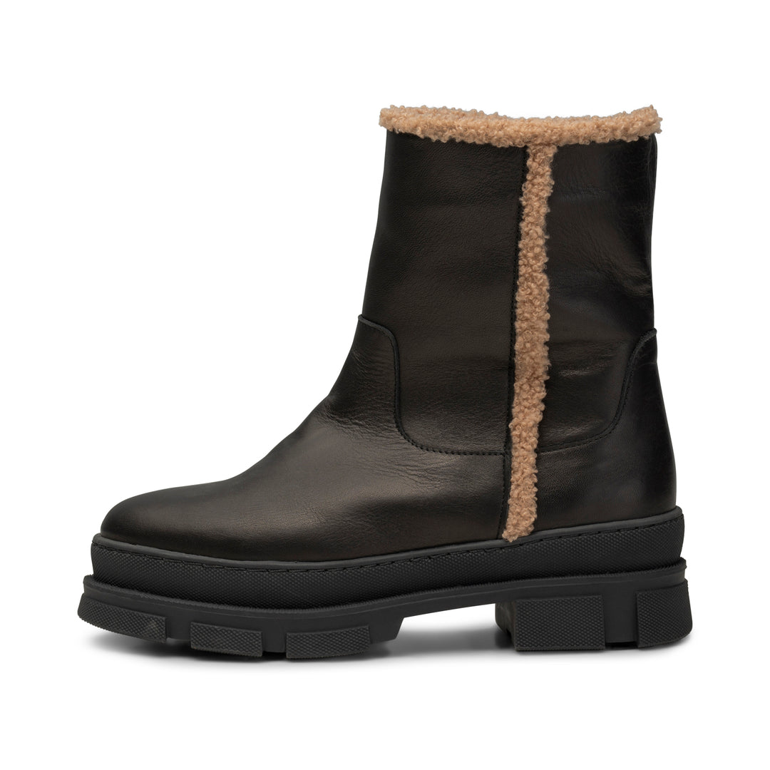 Olga_boot_leather_warm-Boots-