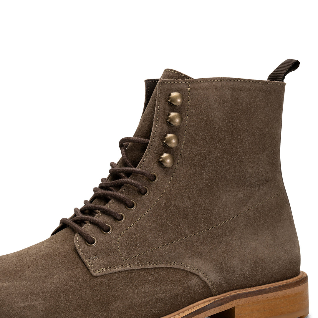 Suede boots with laces store